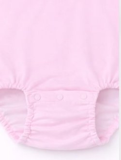 Buttons at the crotch